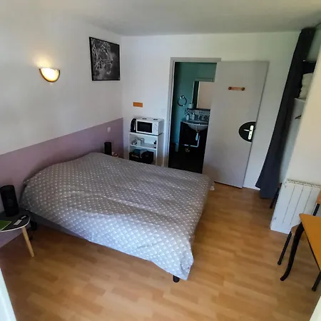 Le Miraillet, Saint-Illide