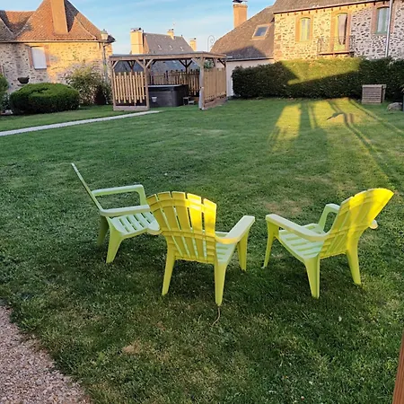 Le Miraillet, Bed & Breakfast Saint-Illide