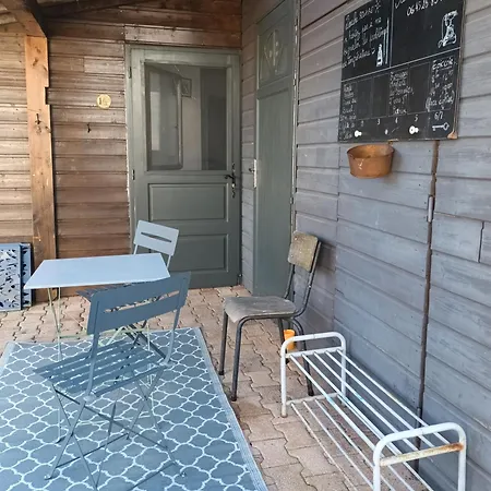 Le Miraillet, Hôte
